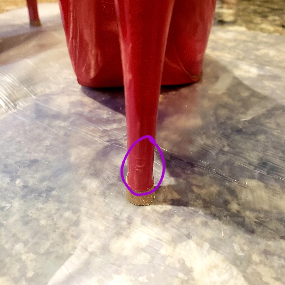 Christian Louboutin Rolando heels patent calf w/ original box & extra heel taps. - Picture 10 of 16